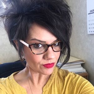 Meet your Posher, Melissa